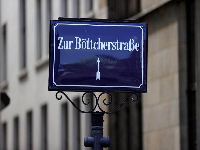 Schild zur Bremer Böttcherstraße - Foto von Friedemann Vogel