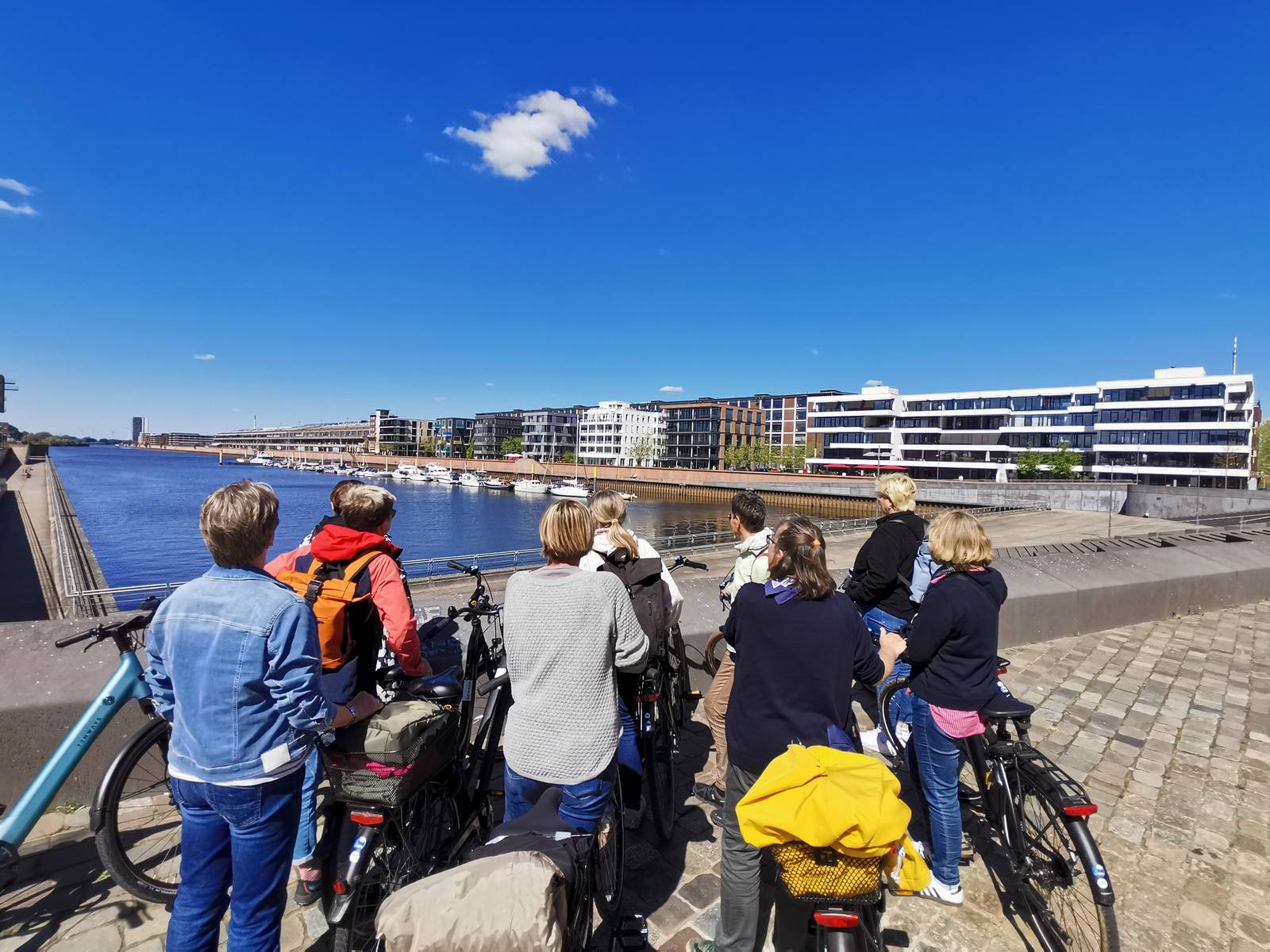  Die Überseestadt – das maritime Bremen im Wandel mit Kaffeegeschichten und anschließendem Altstadtrundgang 